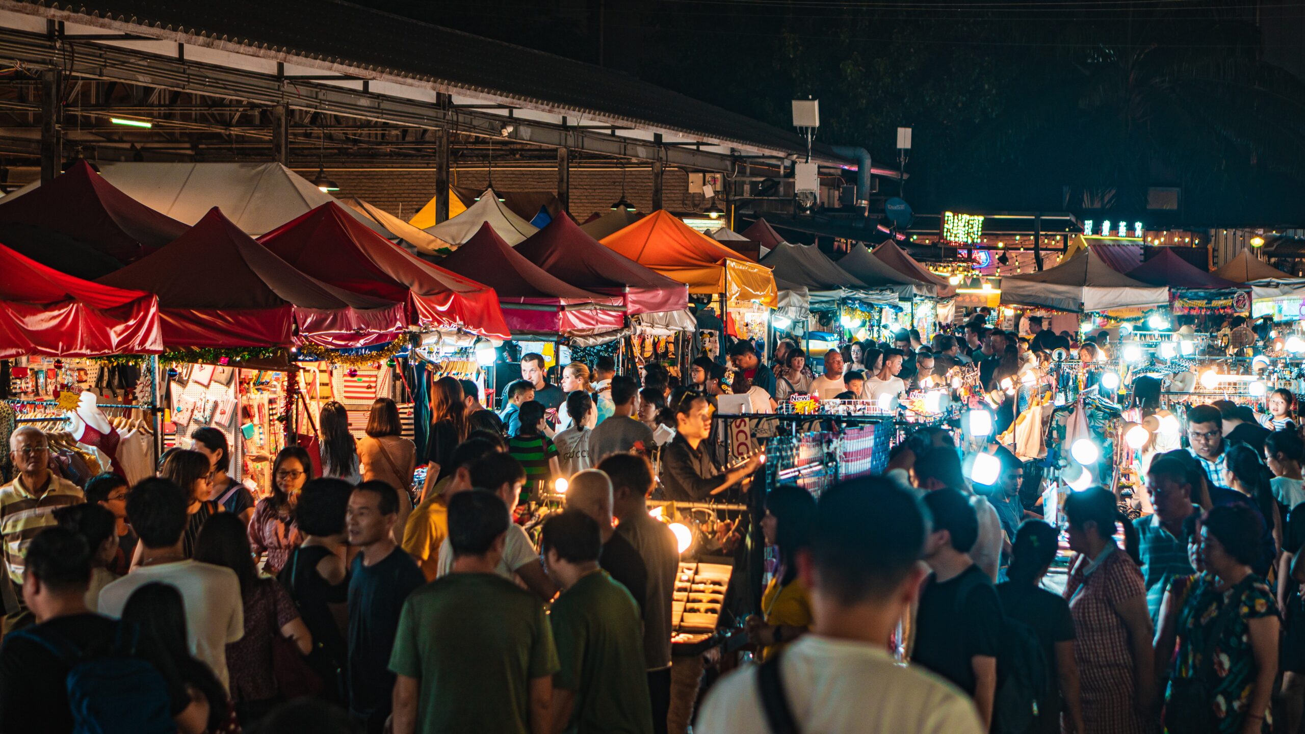 Tha Phae Sunday Night Market in Chiang Mai Thailand